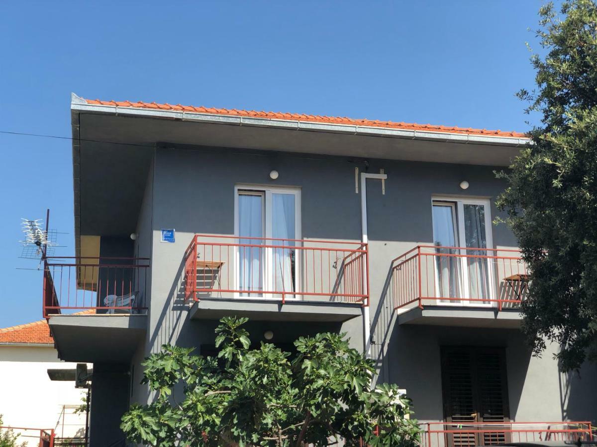Bed & Breakfast Kurtic Supetar Exterior foto